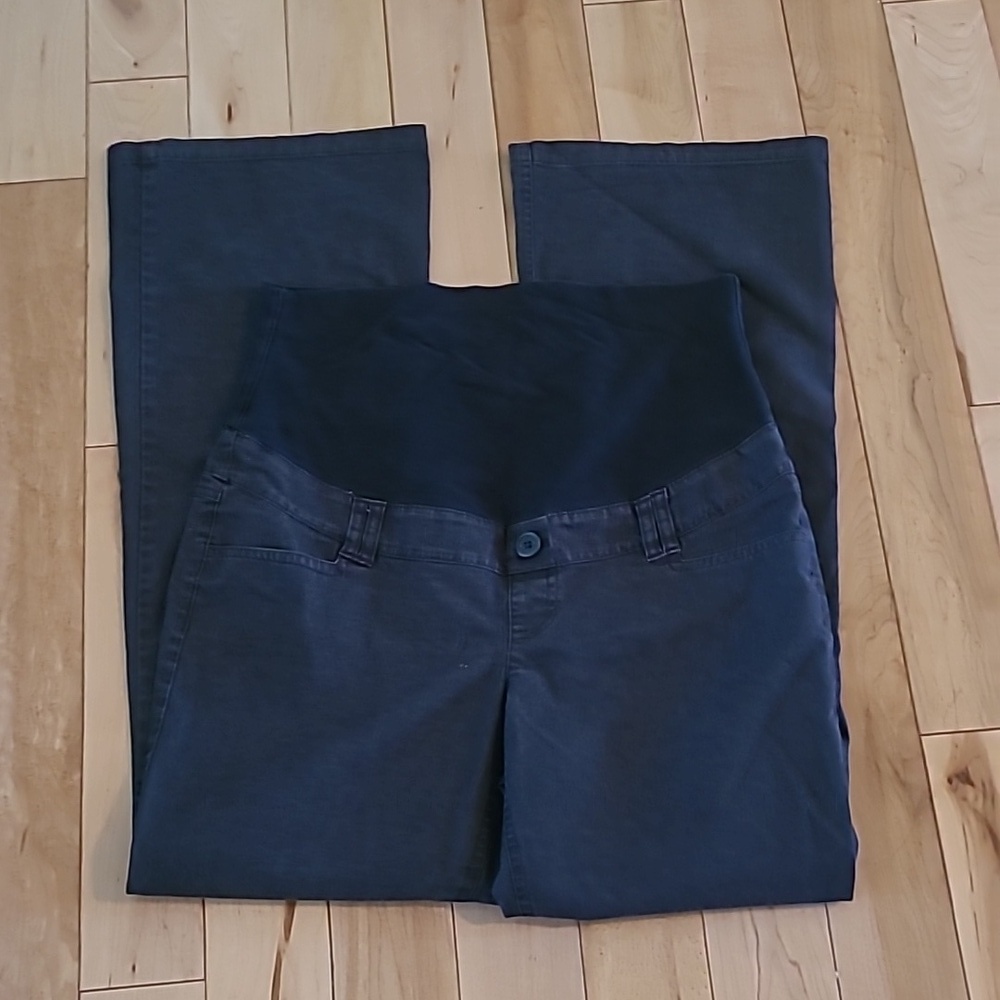 Thyme women's size medium black maternity jeans
